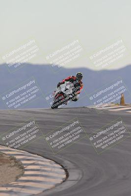 media/Sep-21-2025-Race Pace (Sun) [[98bf33ef95]]/Non Verified/1-Turns 9 and 10 (8am)/